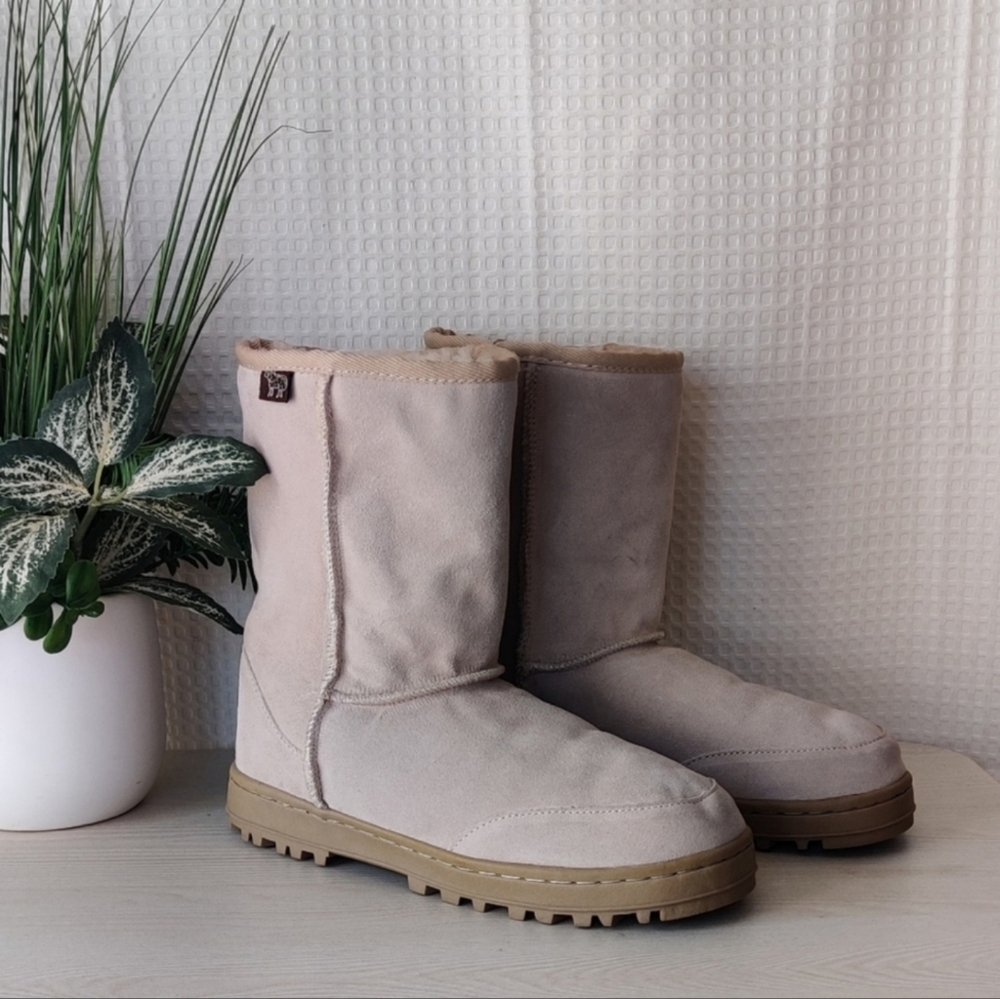 Australian Boot Company Classic Shearling Boot,Sand Color, Size W8/M7